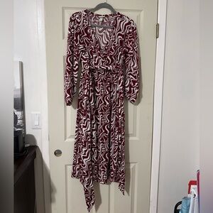 Ava & Viv Maroon and White Long Sleeve Dress